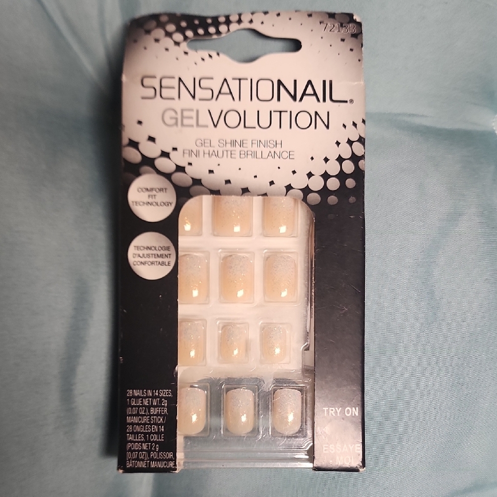 Gelvolution Nail Kit - Shimmering White